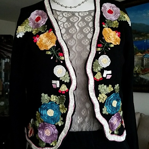 FANCY VINTAGE CROP CARDIGAN - Picture 3 of 7